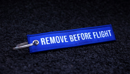 Remove Before Flight Bleu Tissé 120x25