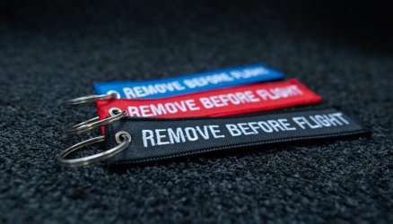 embroidered redblueblack keychain 5.5x1.8