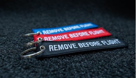 embroidered redblueblack keychain 5.5x1.8