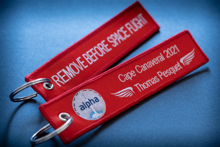 Les Remove Before Space Flight de la Mission Alpha!