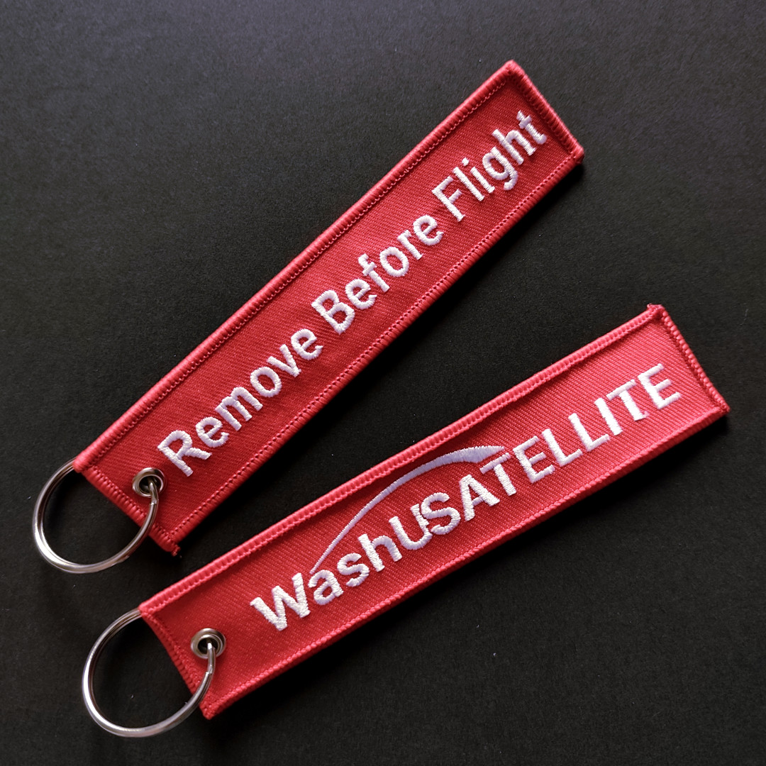 Porte-clé brodé personnalisé Washu Satellite